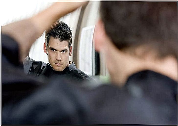 man before the mirror symbolizing the chaos of the narcissist